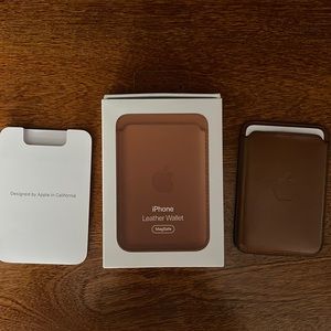 apple MagSafe card holder